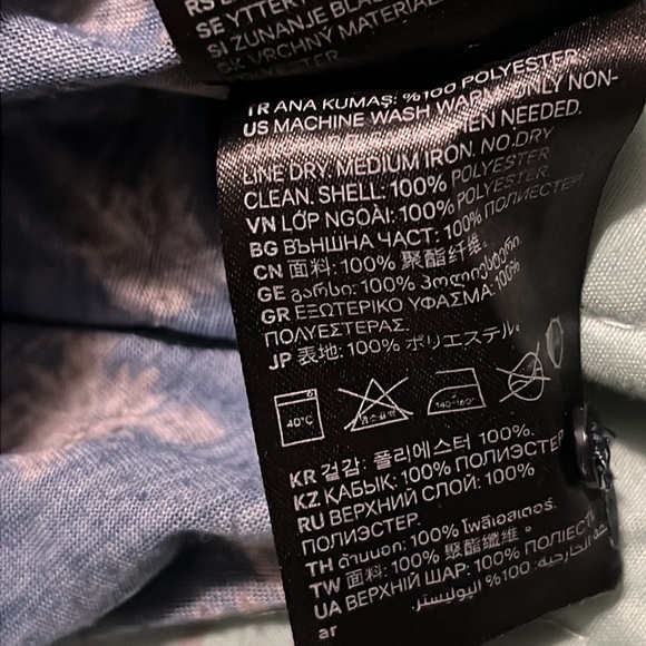 • H&M Navy Popover Top 3/4 Sleeves - Picture 16 of 16